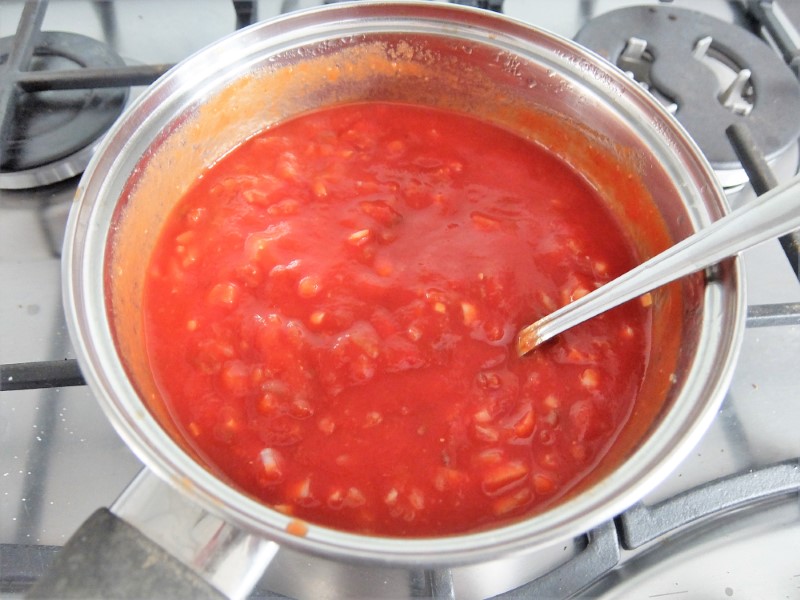 Making Tomato Ketchup