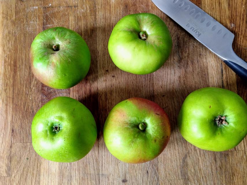 Bramley Apple Jelly 