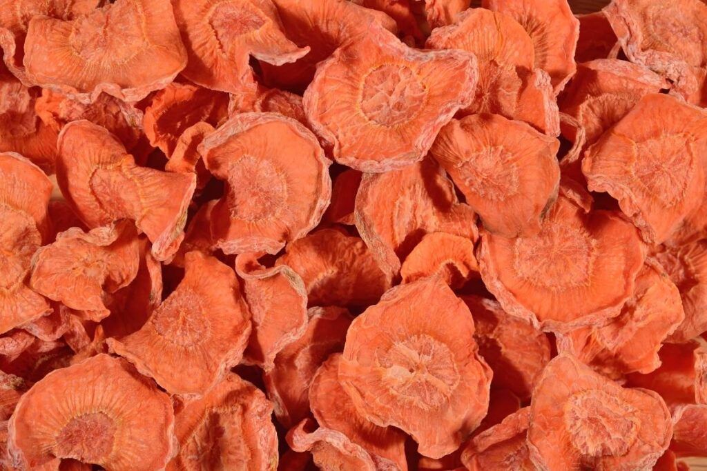 Drying and Dehydrating Carrots